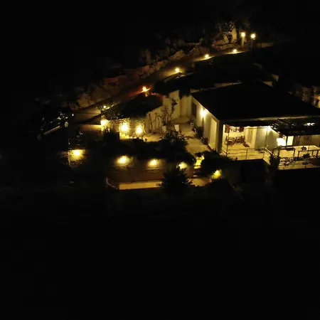 Tramonto Tatil Evi Lévki