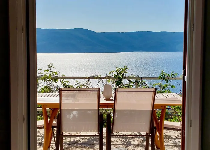 Tramonto Semesterbostad *